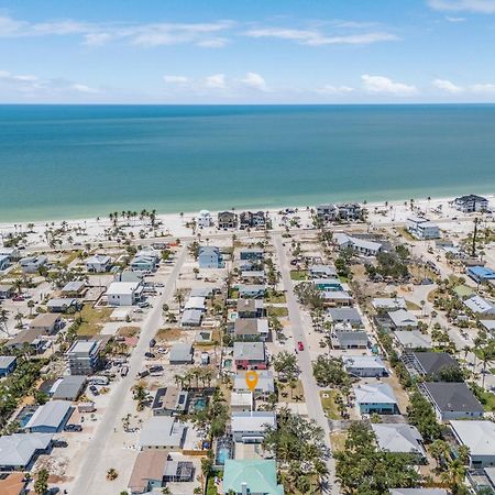 140 Barefoot Bungalow: 4Br/2Ba W/ Heated Pool! Fort Myers Beach Ngoại thất bức ảnh