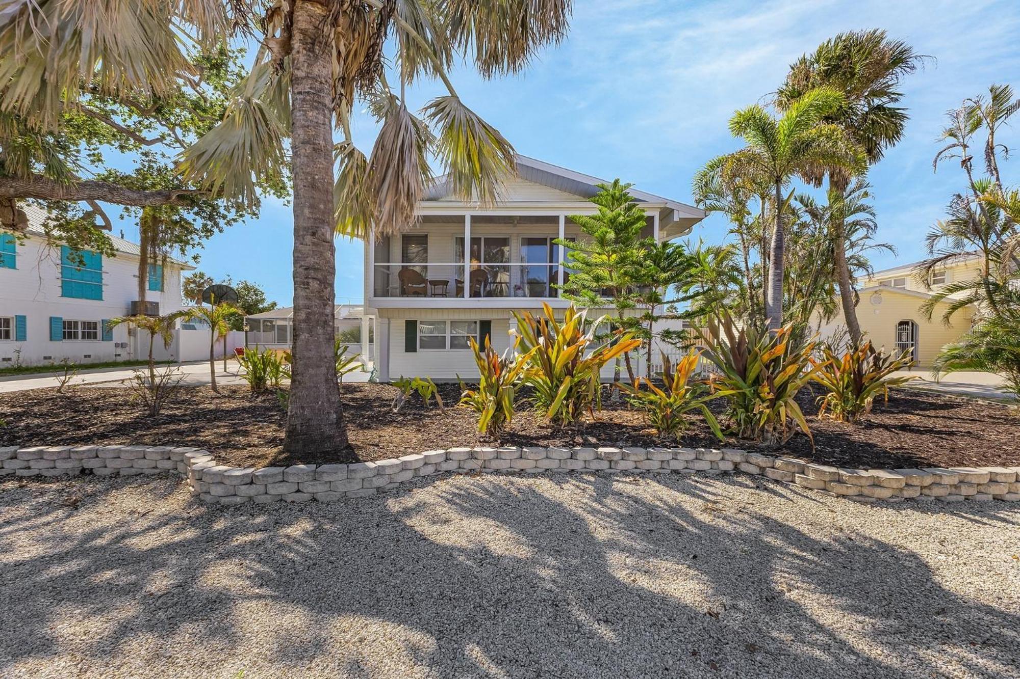 140 Barefoot Bungalow: 4Br/2Ba W/ Heated Pool! Fort Myers Beach Ngoại thất bức ảnh