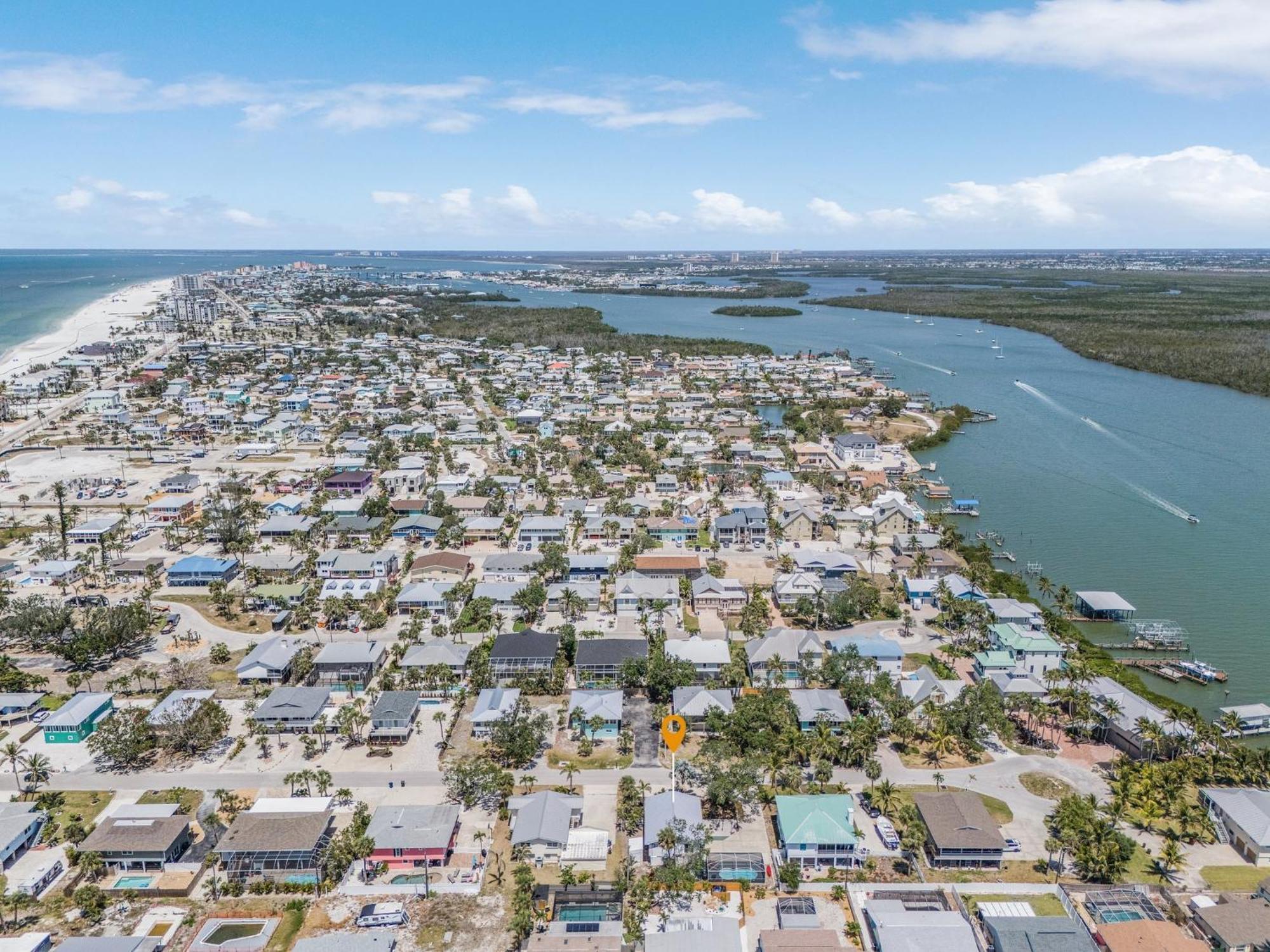 140 Barefoot Bungalow: 4Br/2Ba W/ Heated Pool! Fort Myers Beach Ngoại thất bức ảnh